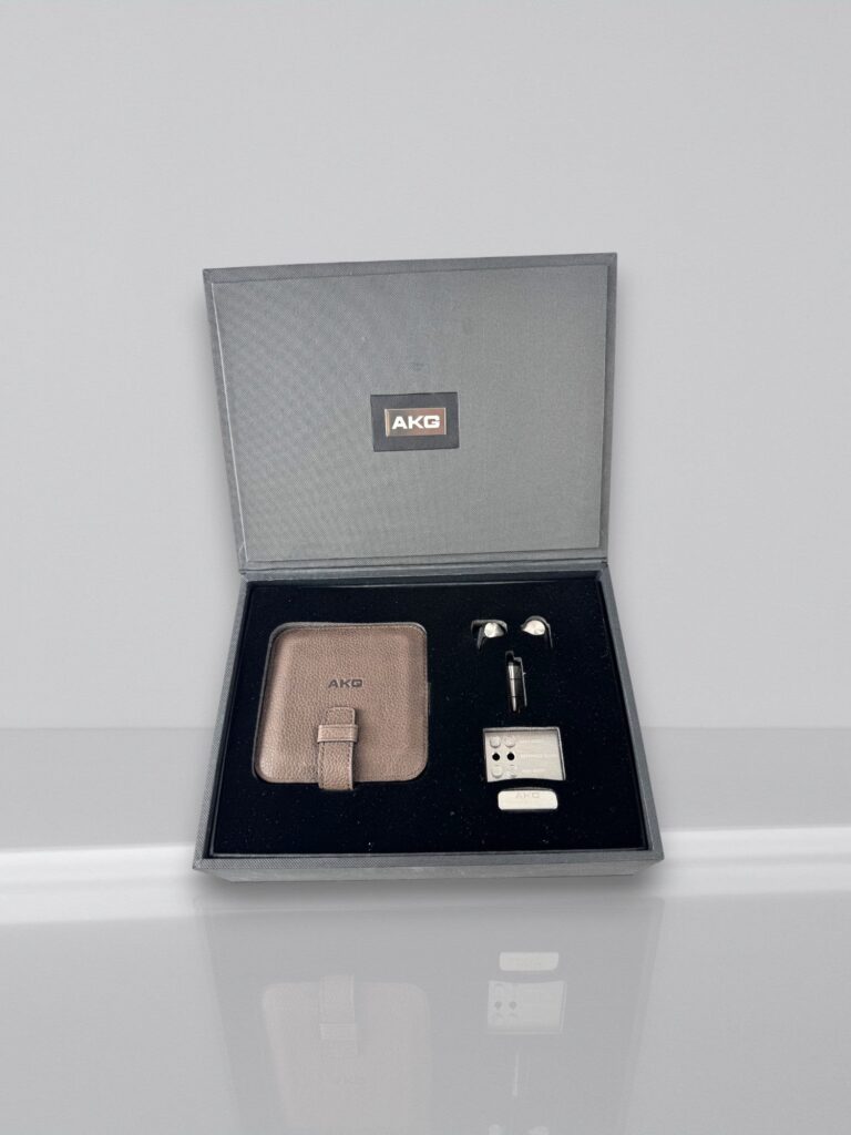 AKG K3003 high end oordoppen