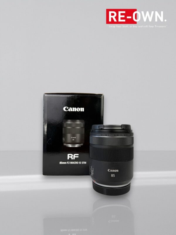 Canon RF 85mm F/2.0 Macro IS STM