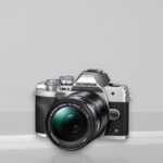 OM SYSTEM E-M10 IV 14-150mm II Kit Silver - Thumbnail 1
