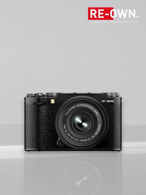 Fujifilm X-M5 Black + XC15-45mm f/3.5-5.6 OIS PZ