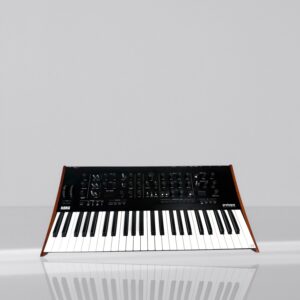 Korg Prologue 8 Synthesizer
