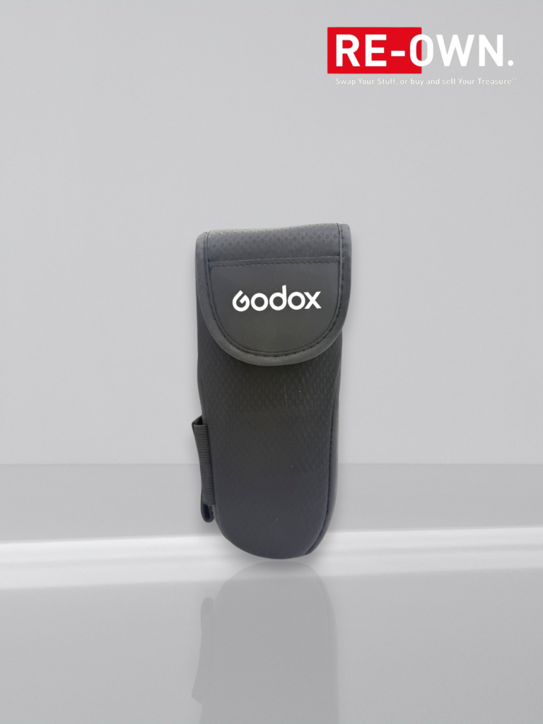 Godox Speedlite V100 Nikon + Godox X1T-N flash trigger