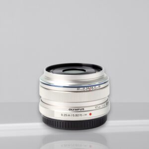 Olympus M.Zuiko Digital 17mm f/1.8 Silver