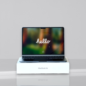 Apple MacBook Air 13-inch M4 512GB / 16GB