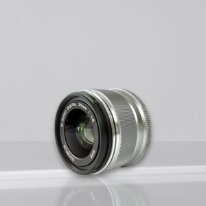 Olympus M.Zuiko Digital ED 25mm f/1.8 (silver + extra's)