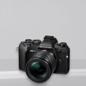 OM SYSTEM OM-5 + 12-45mm Black