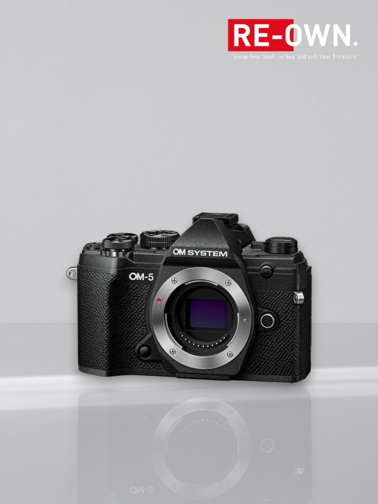 OM SYSTEM OM-5 + 12-45mm Black