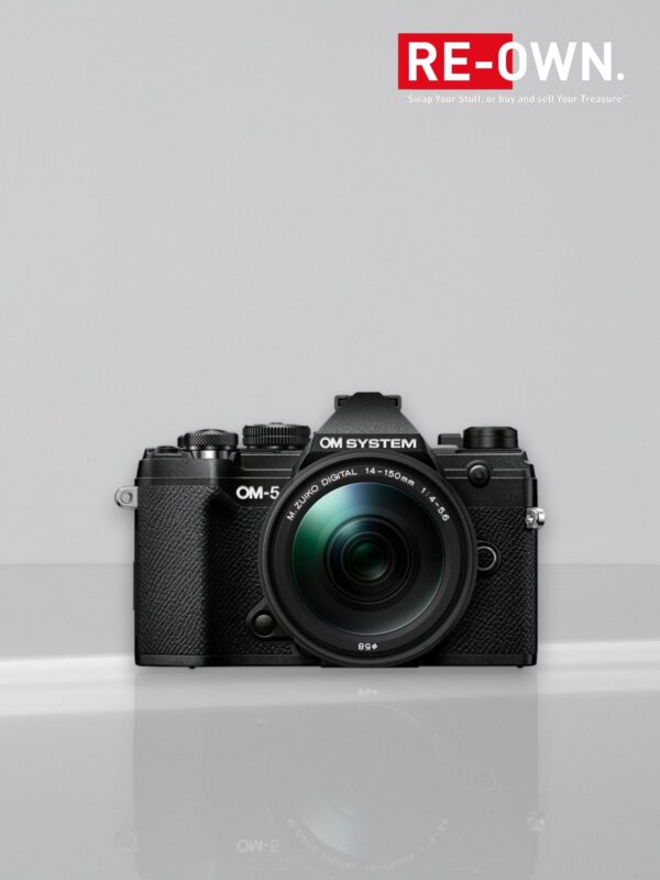 OM SYSTEM OM-5 + 14-150mm Black
