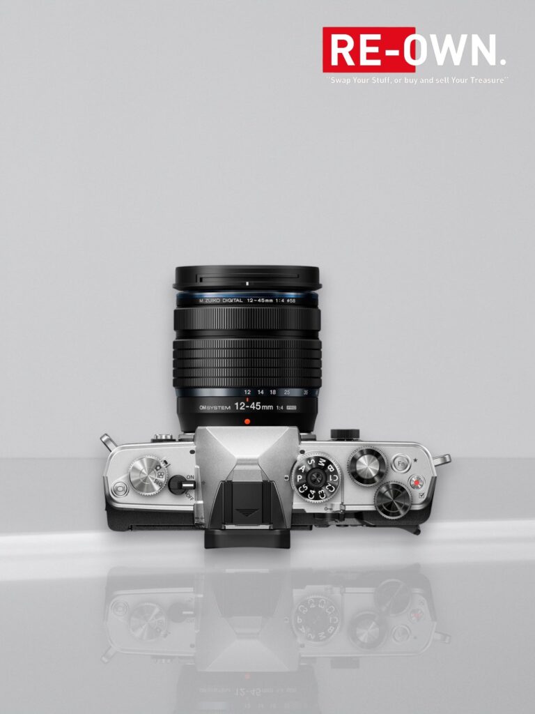 OM SYSTEM OM-3 Body Silver + 12-45mm f/4.0 Pro
