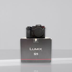 Panasonic Lumix DC-S5 body