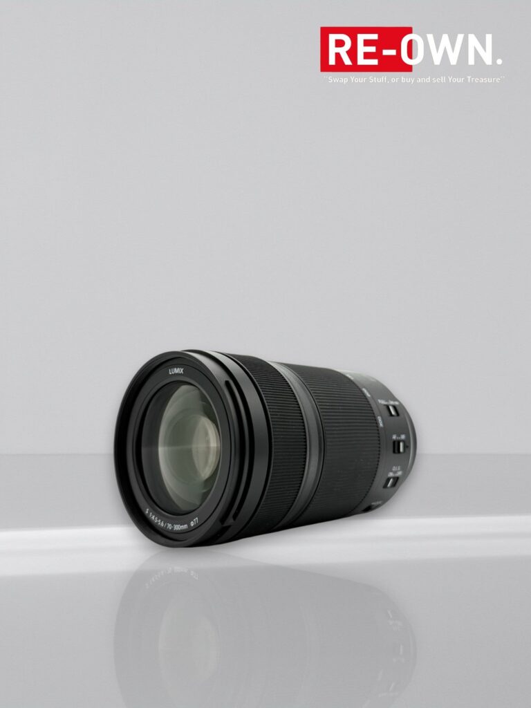 Panasonic Lumix S 70-300mm F/4.5-5.6 Macro OIS