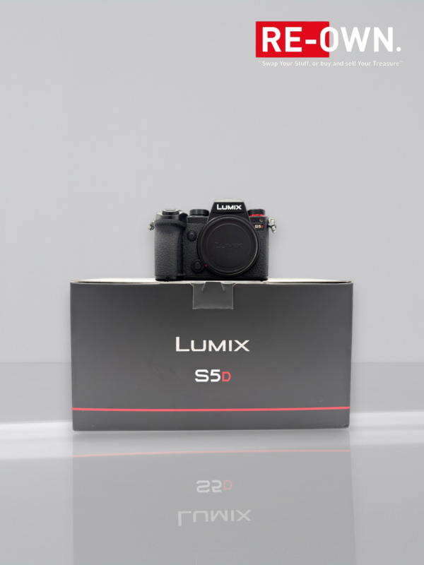 Panasonic Lumix S5D