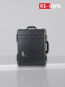 Pelicase / Peli case 1560 + vlakverdeling + laptop sleeve  *nieuw in doos*