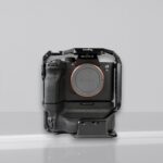 SmallRig 3594 Cage voor Sony 7S III/7 IV/7R IV en A1 met VG-C4EM Battery Grip - Thumbnail 1