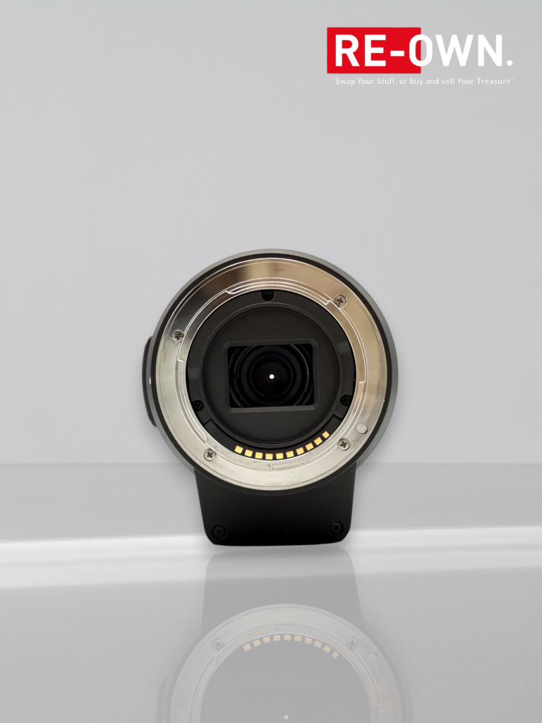 Sony E PZ 18-200mm f/3.5-6.3 OSS
