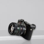 Urth Lens Mount Adapter: Compatible w/ Canon FD Lens To Leica L Camera Body - Thumbnail 4