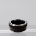 Urth Lens Mount Adapter: Compatible w/ Canon FD Lens To Sony E Camera Body - Thumbnail 2