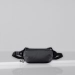 WANDRD D1 Fanny Pack Black V2 - Thumbnail 1