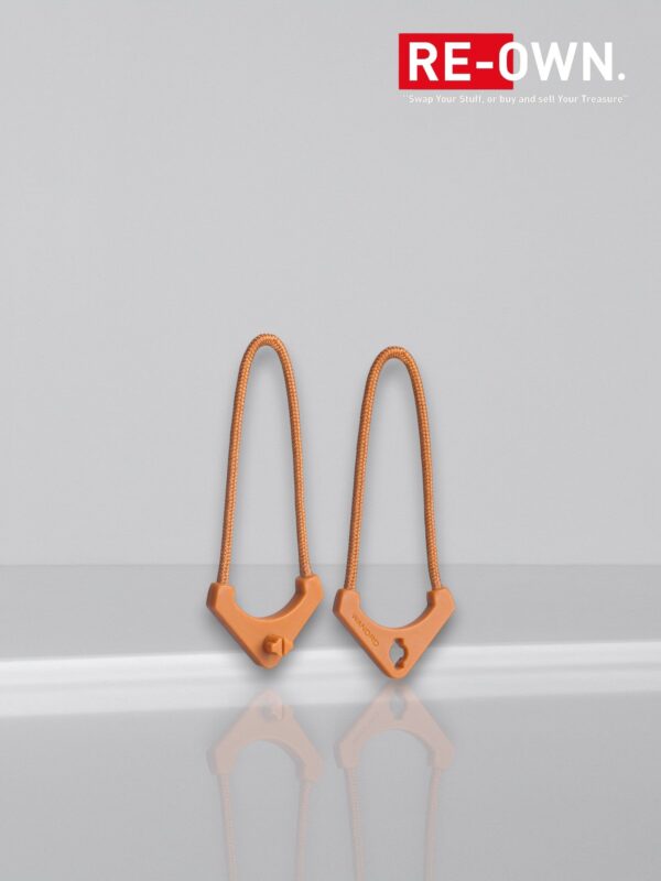WANDRD WORRYLESS Zipper Puller, Sedona Orange